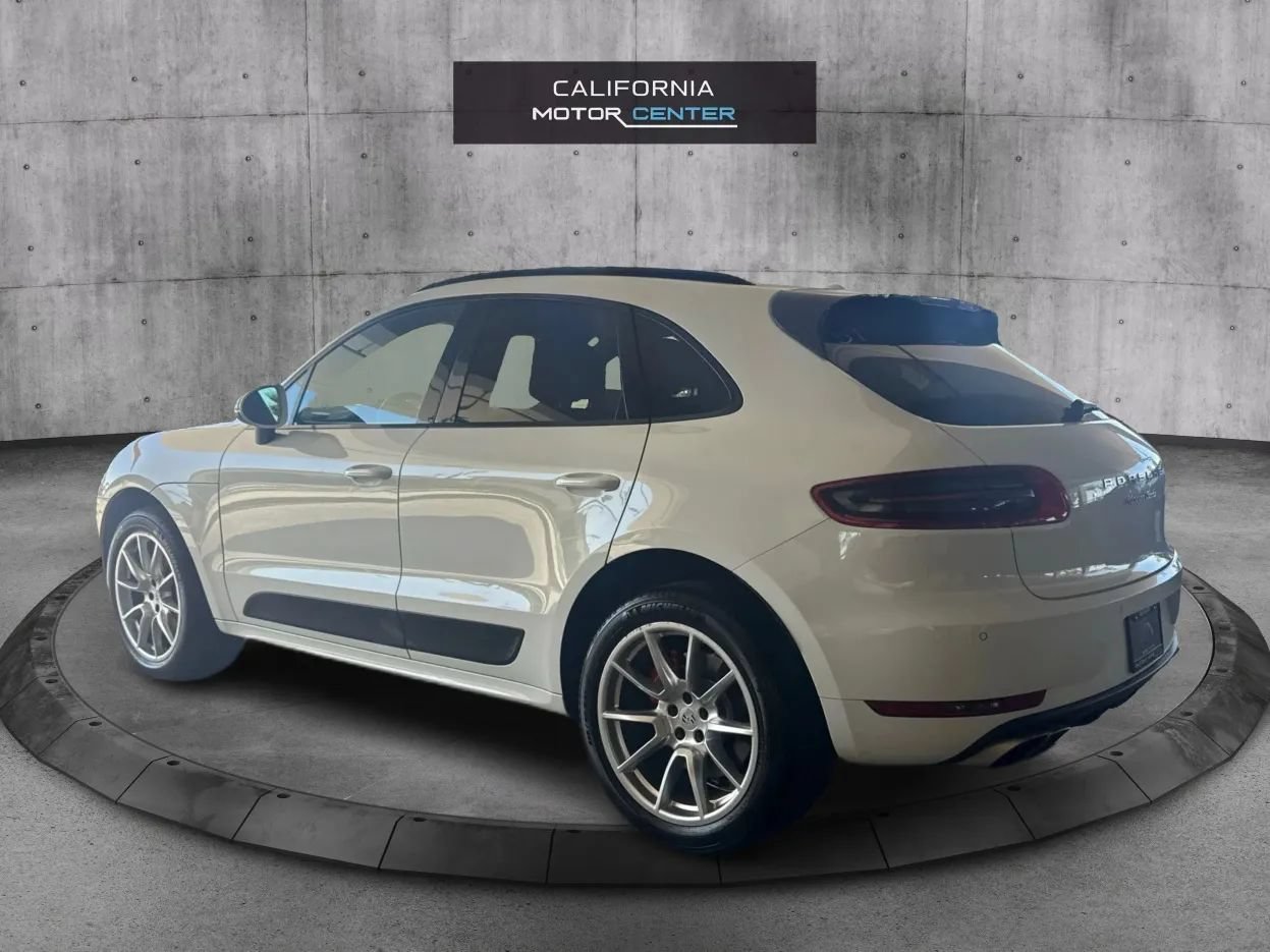 Used 2015 Porsche Macan Turbo AWD/4WD image 7