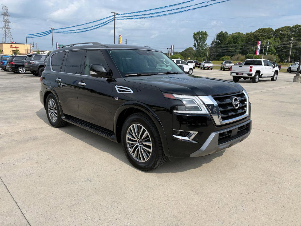 Used 2021 Nissan Armada SV w/ SV Appearance Package RWD image 4