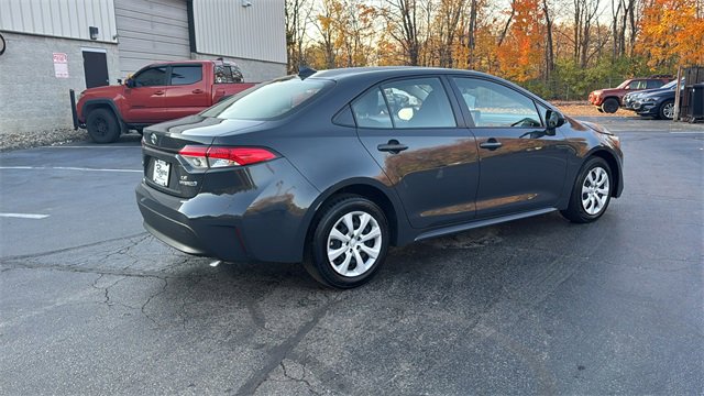 Used 2024 Toyota Corolla LE image 29