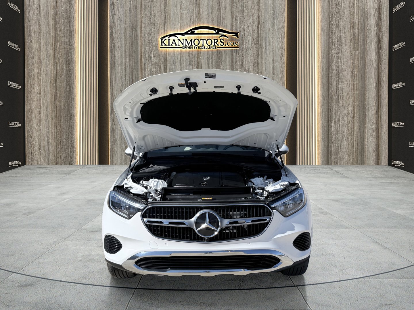 Used 2025 Mercedes-Benz GLC 300 4MATIC image 20