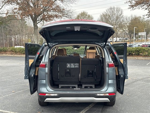 Certified 2024 Kia Carnival EX image 11