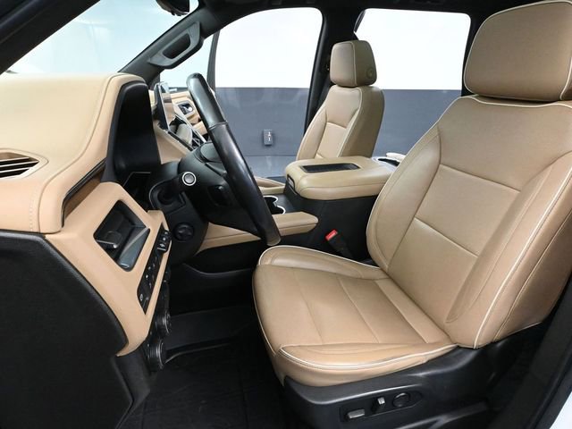 Used 2021 Chevrolet Tahoe Premier w/ Premium Package image 29