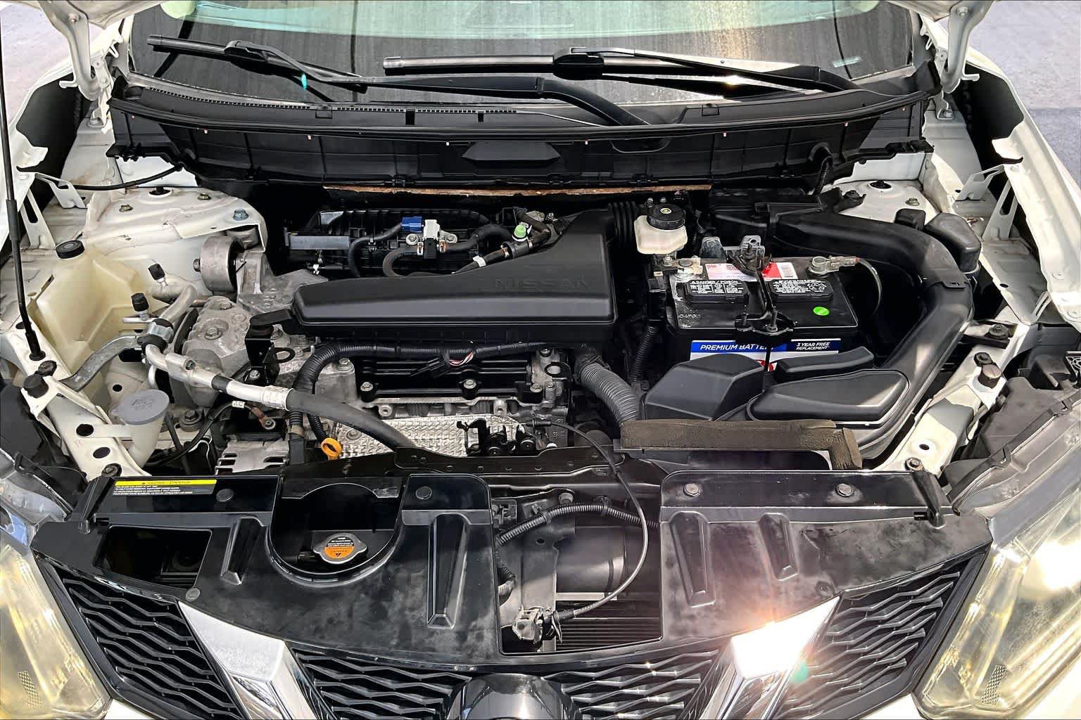Used 2016 Nissan Rogue SL w/ SL Premium Package FWD image 32