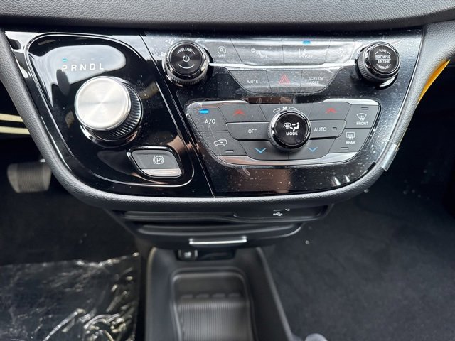 New 2026 Chrysler Voyager LX image 19