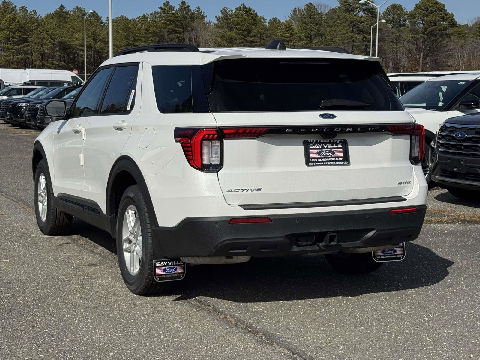 New 2026 Ford Explorer Active image 5