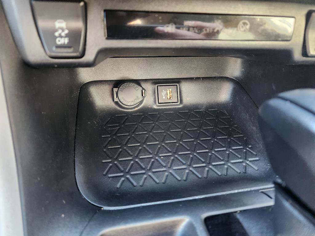 Used 2024 Toyota RAV4 LE image 19