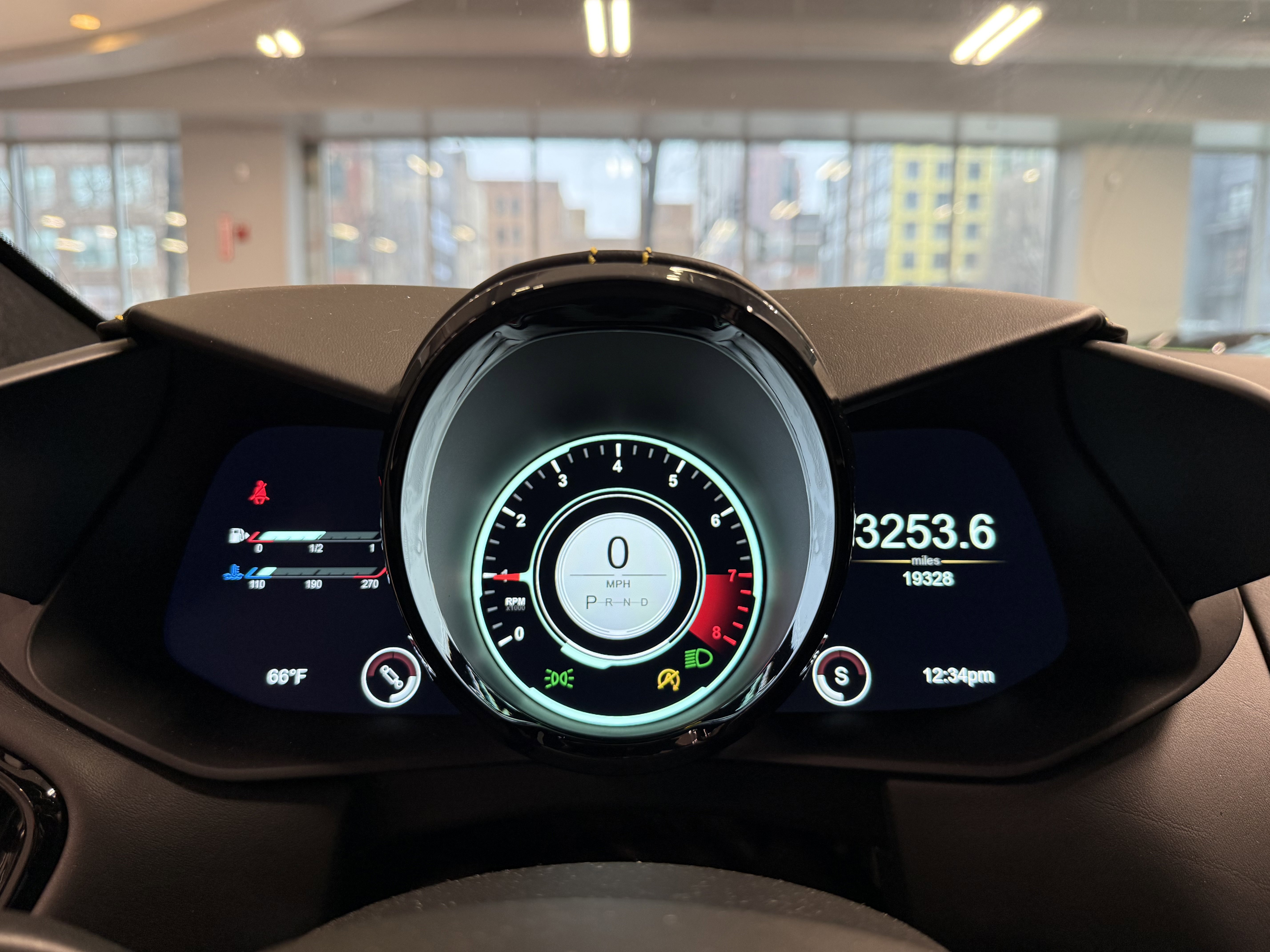 Used 2020 Aston Martin V8 Vantage Coupe image 12