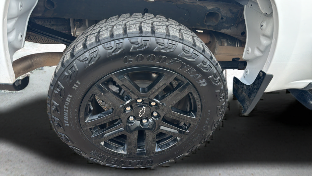 Used 2022 Chevrolet Silverado 1500 Custom Trail Boss AWD/4WD image 18