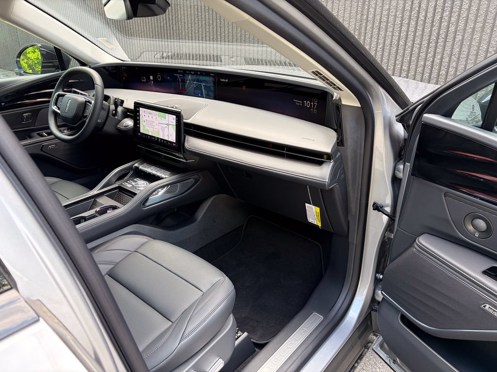 New 2026 Lincoln Nautilus Premier w/ Equipment Group 102A AWD/4WD image 25