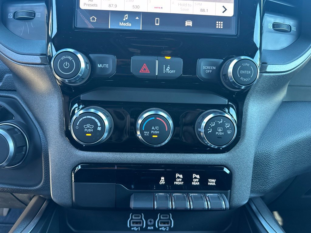 New 2027 RAM 1500 Express AWD/4WD image 20