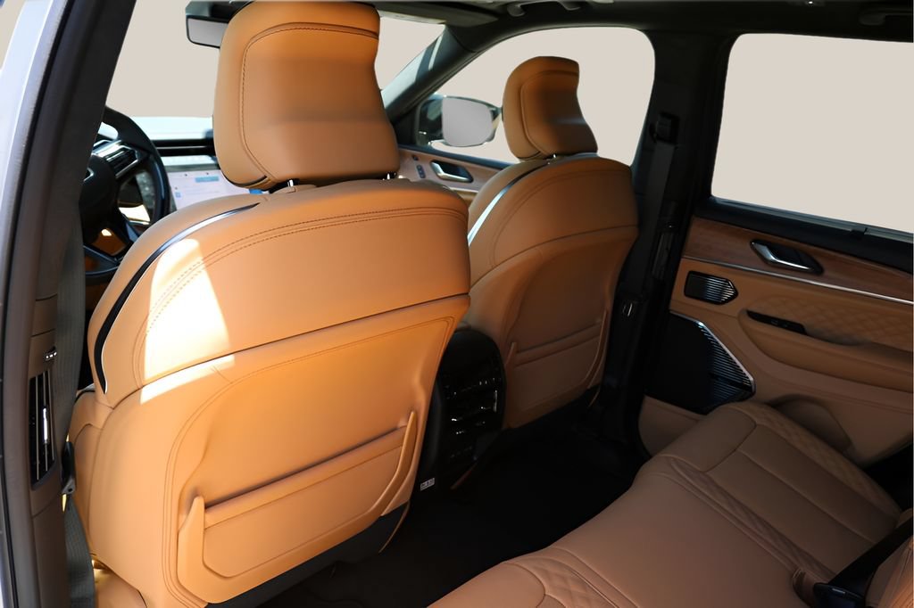 New 2026 Jeep Grand Cherokee Summit AWD/4WD image 15