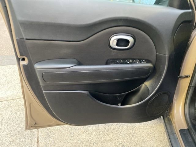 Used 2014 Kia Soul image 18