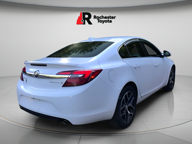 Used 2017 Buick Regal Sport Touring FWD image 7