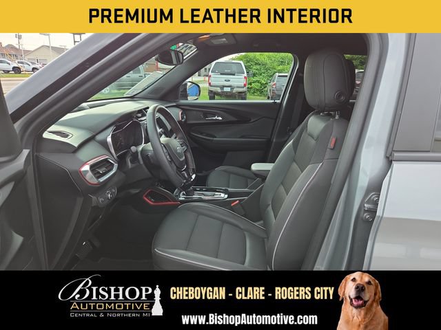 Used 2023 Chevrolet TrailBlazer RS w/ Convenience Package AWD/4WD image 5