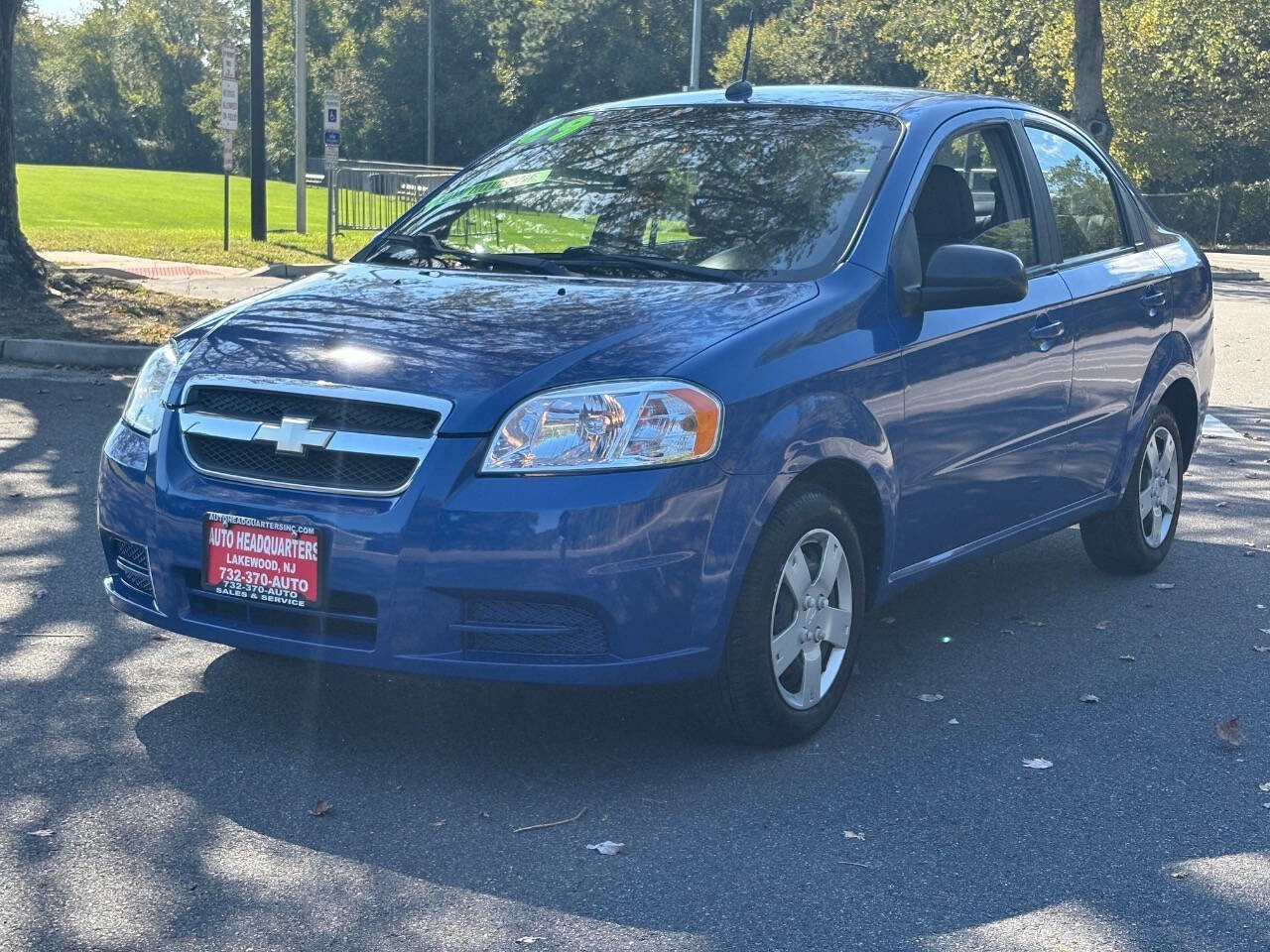 Used 2009 Chevrolet Aveo LT w/ Power and Convenience Package image 1