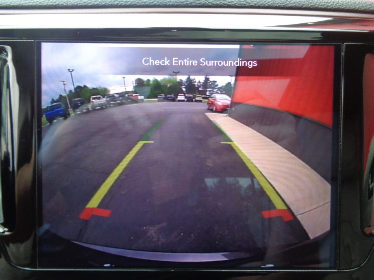 Used 2019 Chrysler Pacifica Limited FWD image 11