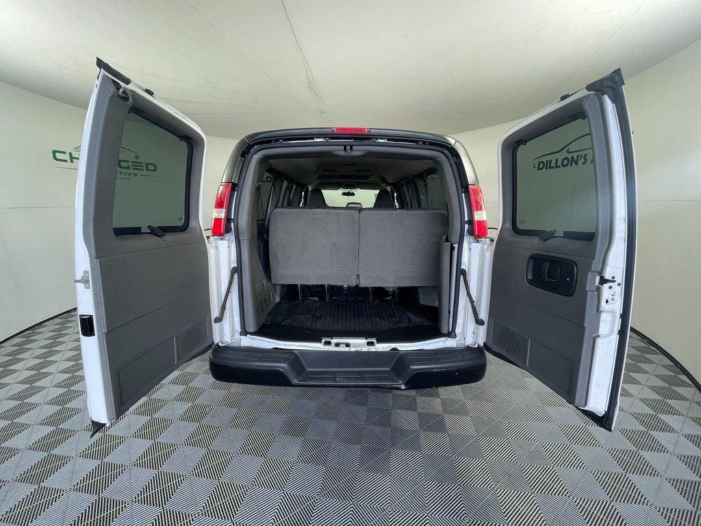 Used 2016 Chevrolet Express 2500 LS RWD image 6
