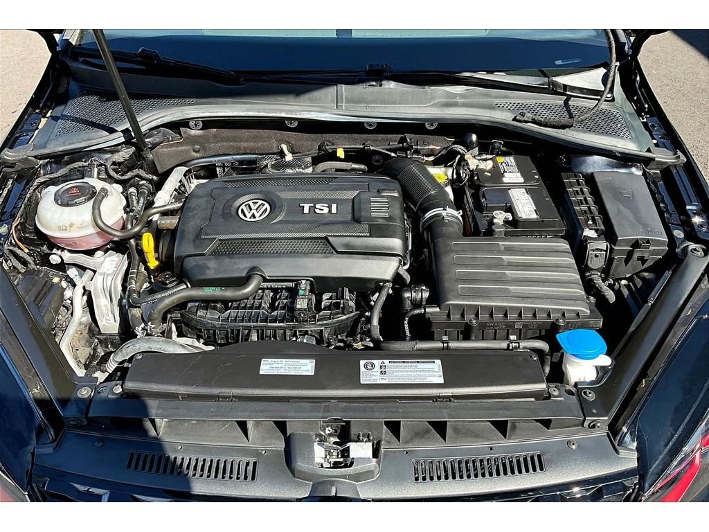 Used 2019 Volkswagen GTI Rabbit Edition image 10