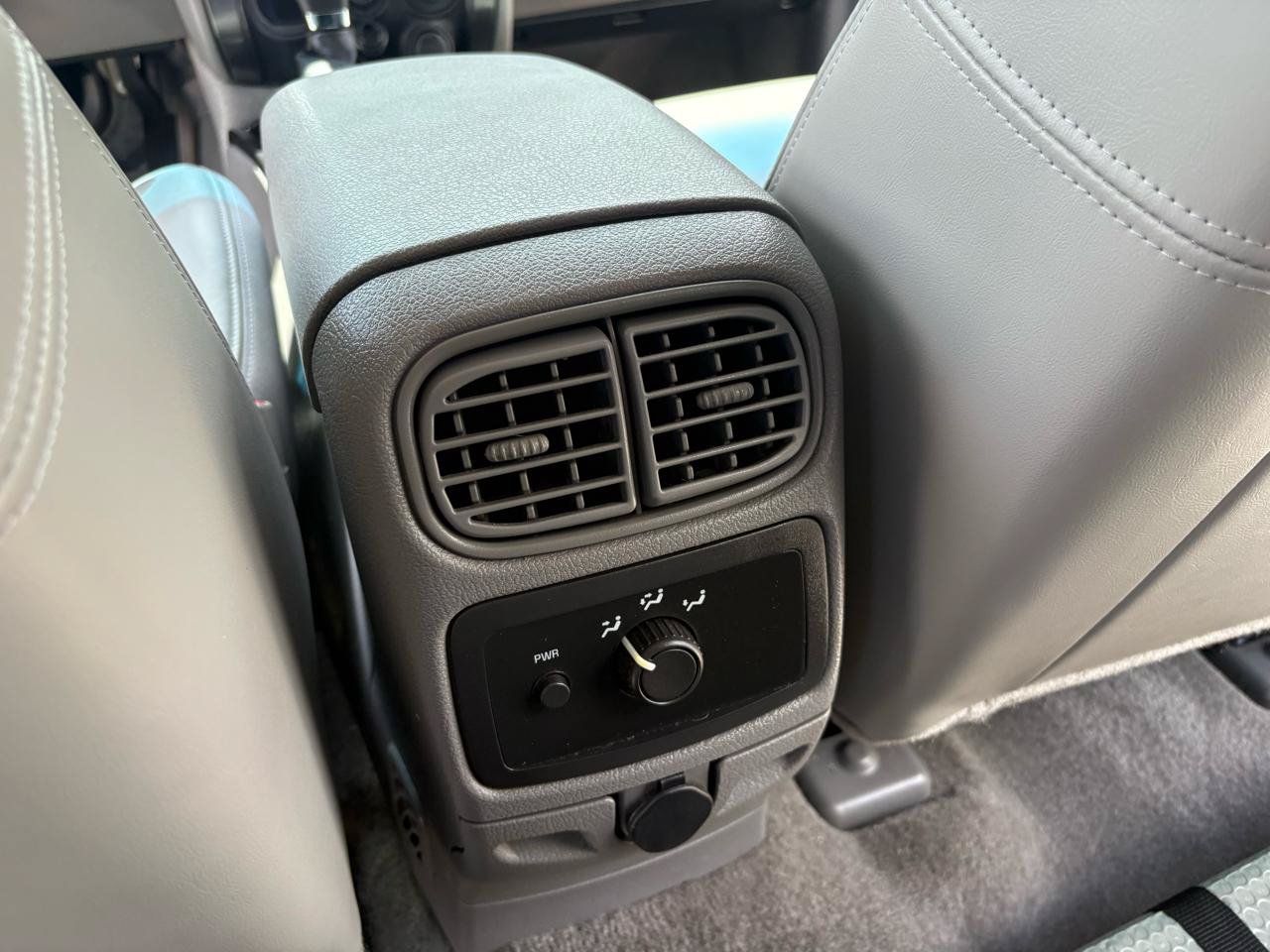 Used 2006 GMC Envoy SLE RWD image 37