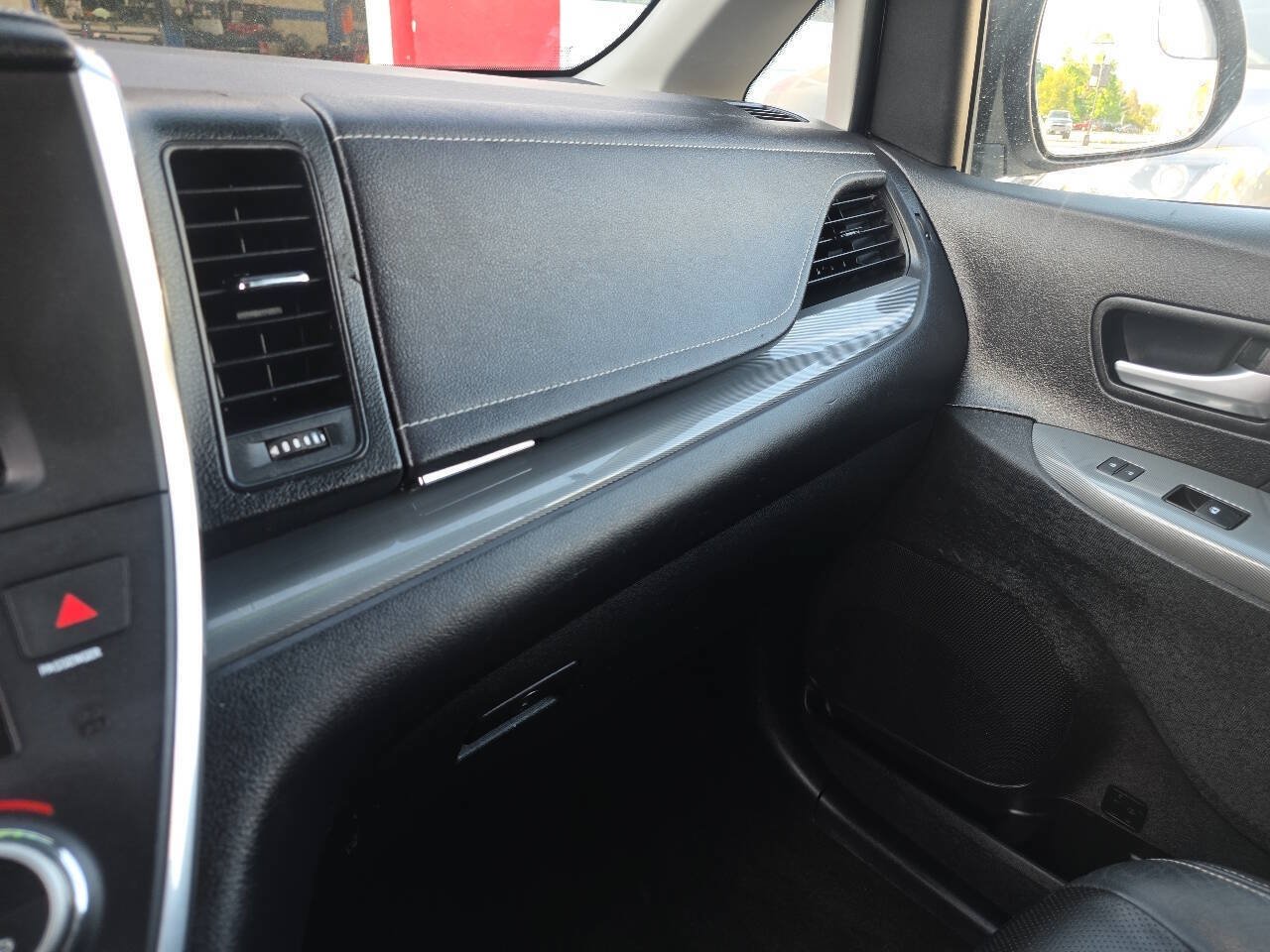 Used 2015 Toyota Sienna SE FWD image 15