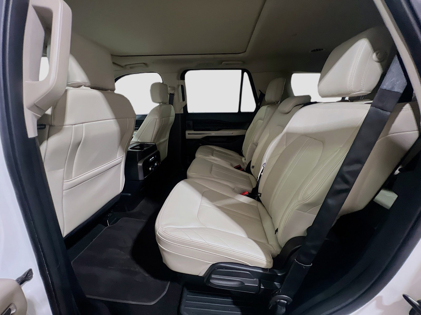Used 2020 Ford Expedition Platinum image 19