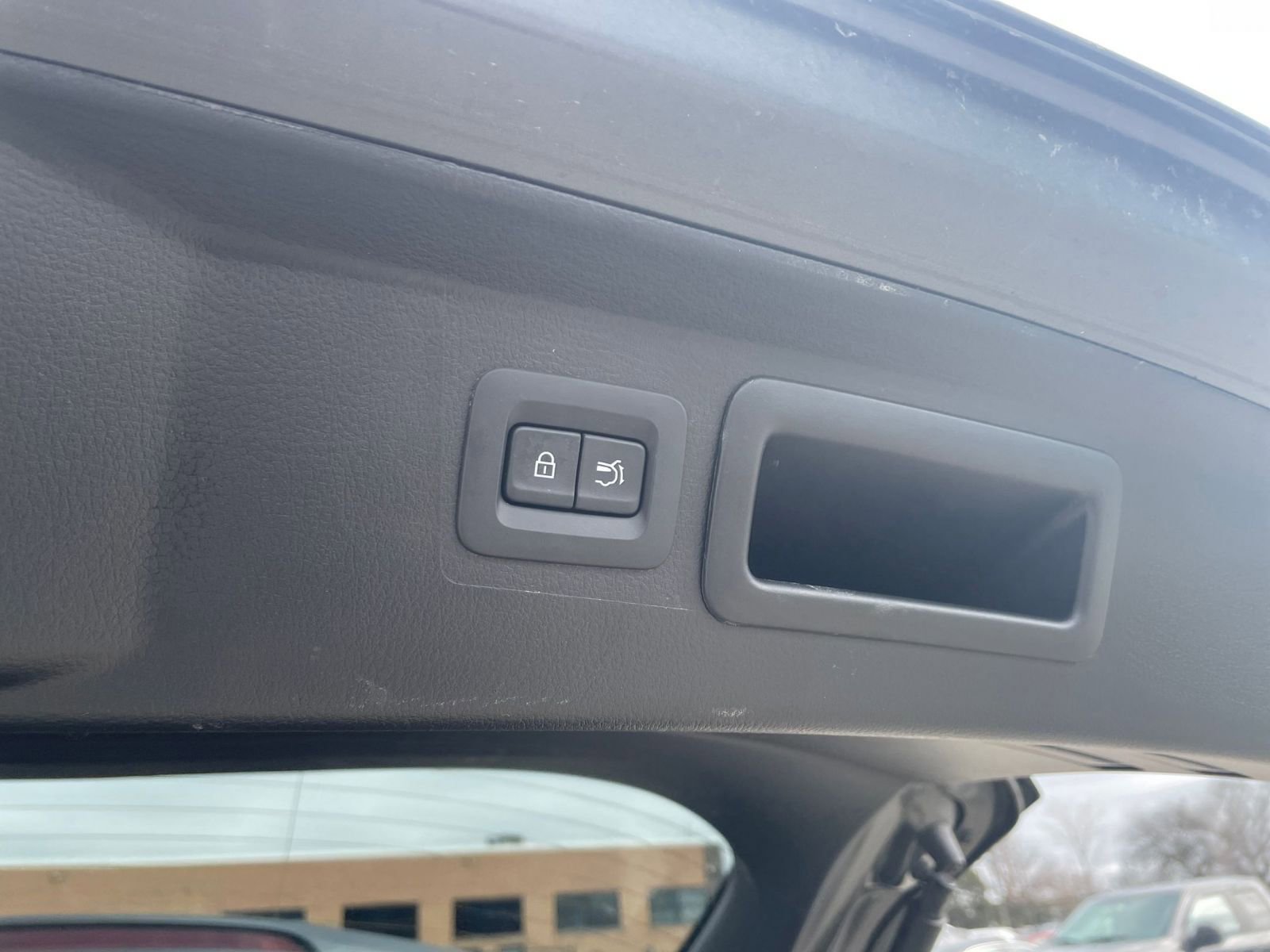 Used 2025 MAZDA CX-50 2.5 Hybrid w/ Premium Plus Pkg image 23