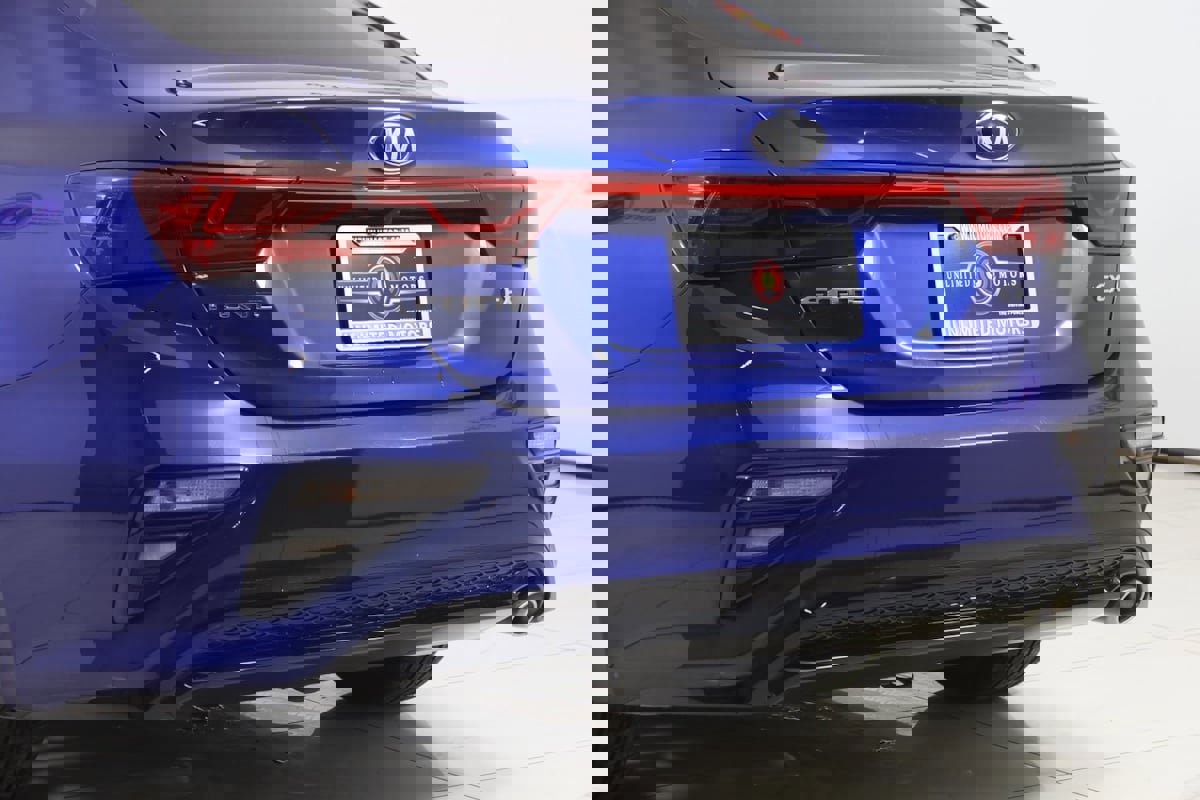 Used 2021 Kia Forte EX image 23