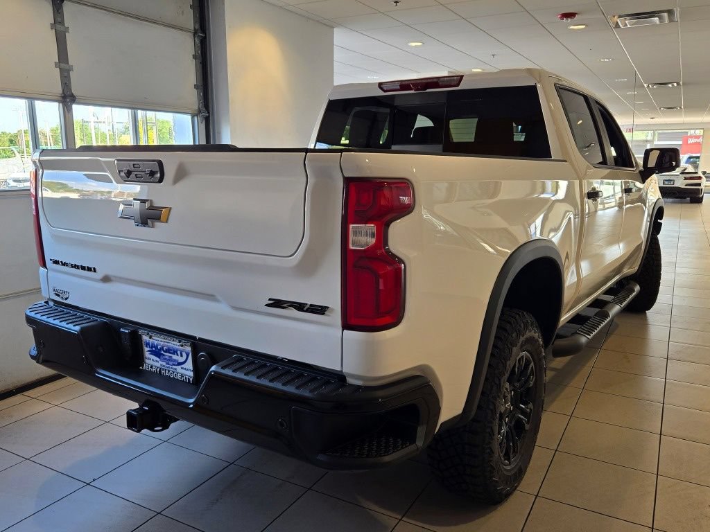 New 2026 Chevrolet Silverado 1500 ZR2 w/ LPO, Dark Essentials Package AWD/4WD image 11