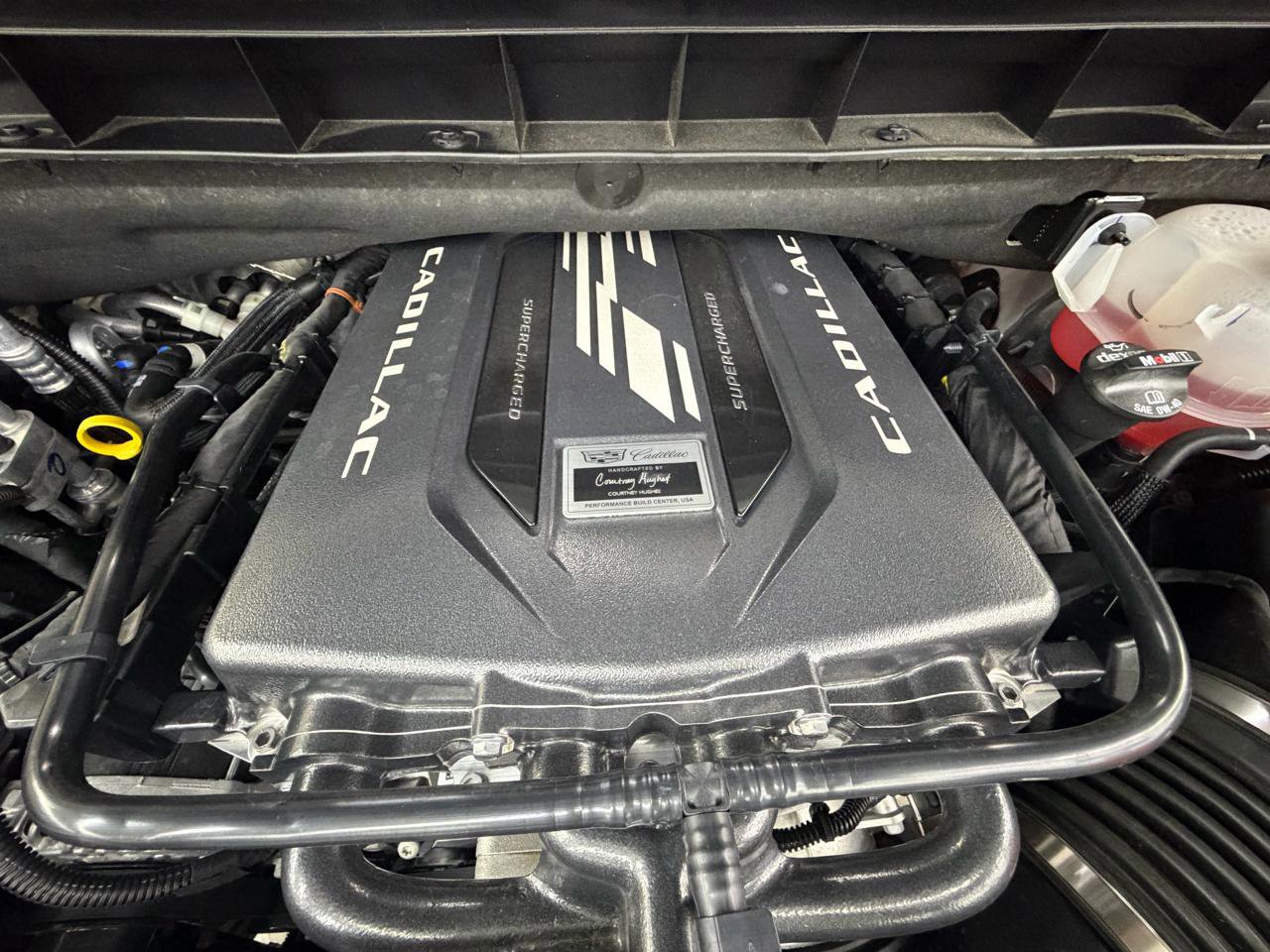 Used 2025 Cadillac Escalade V w/ LPO, ONYX Package image 66