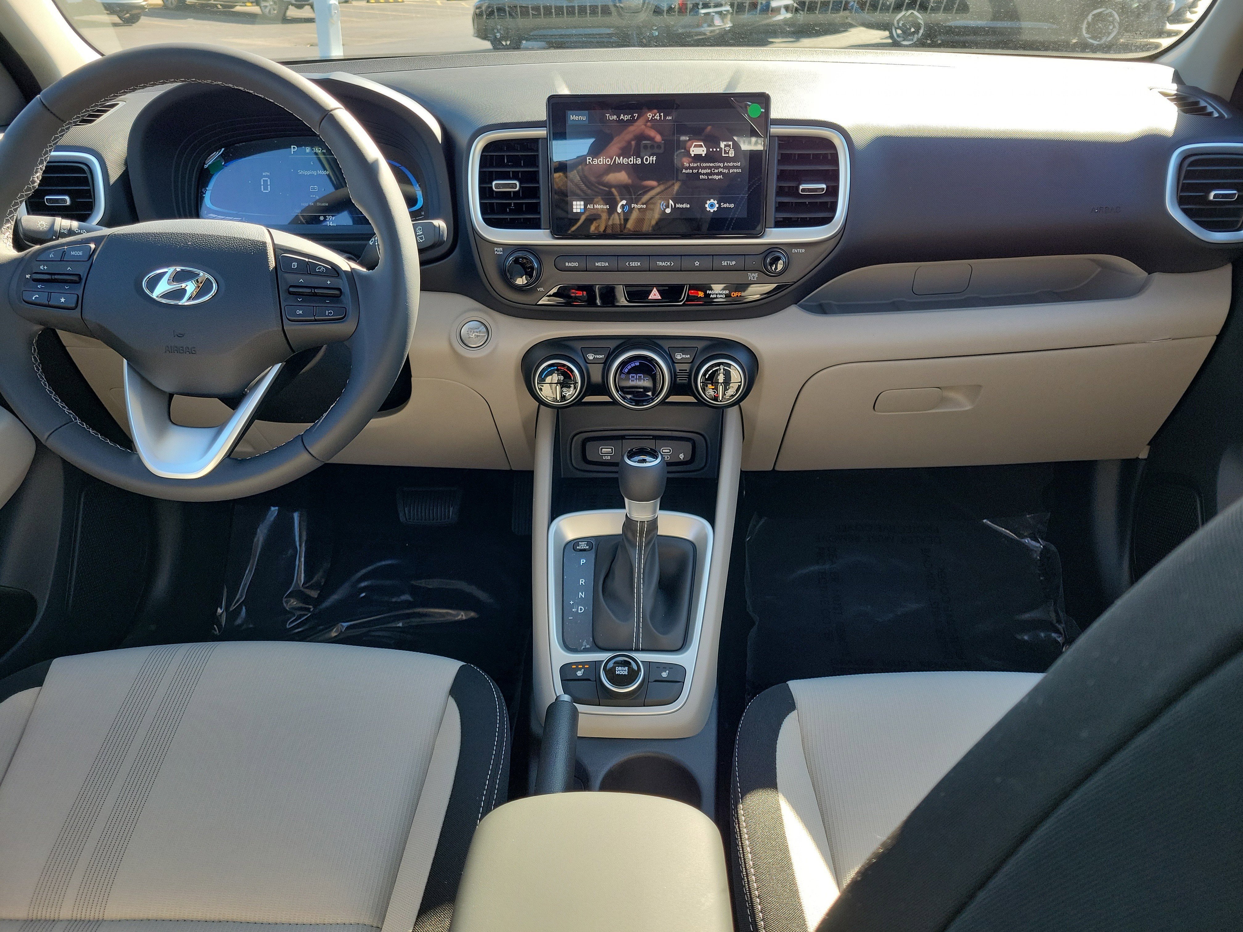 New 2026 Hyundai Venue SEL FWD image 7