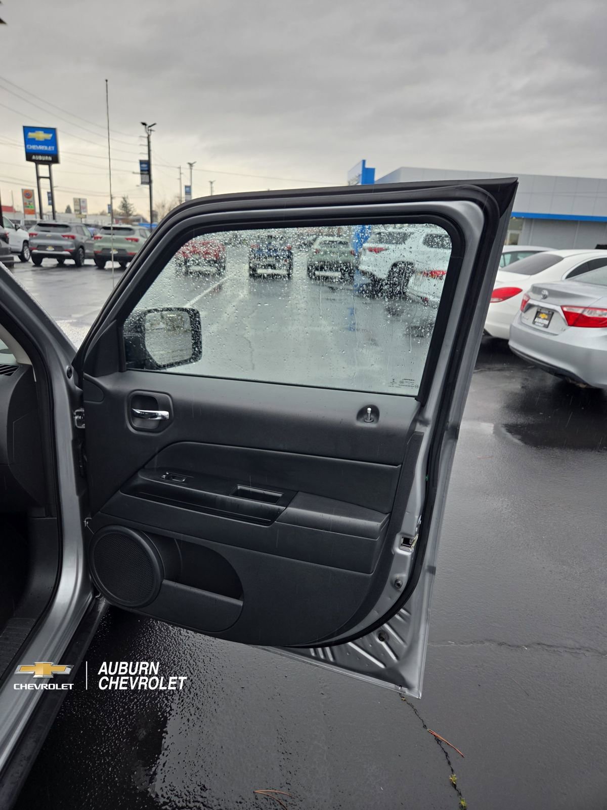 Used 2017 Jeep Patriot Sport w/ Power Value Group FWD image 17