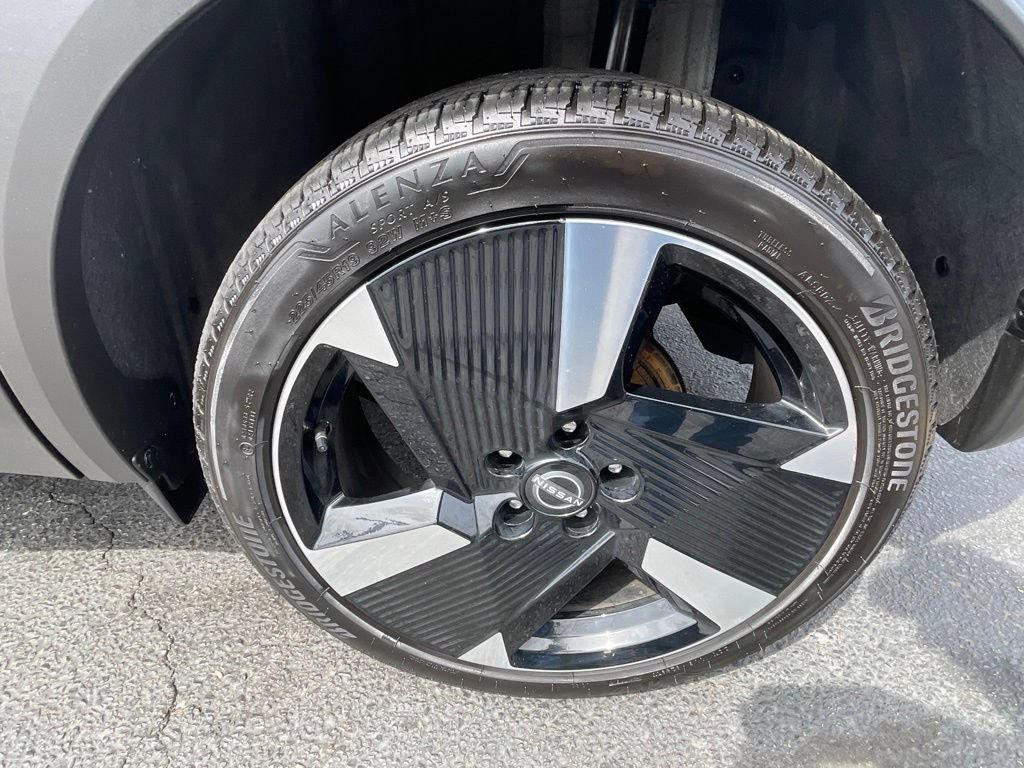Used 2025 Nissan Kicks SR AWD/4WD image 26