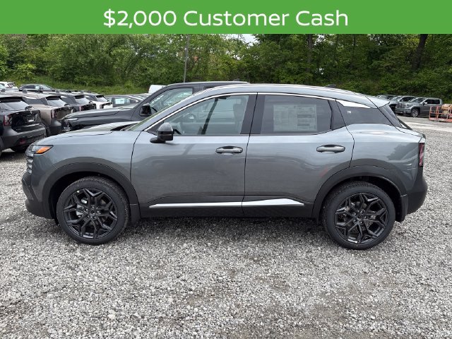 New 2026 Nissan Kicks SR w/ SR Premium Package AWD/4WD image 2
