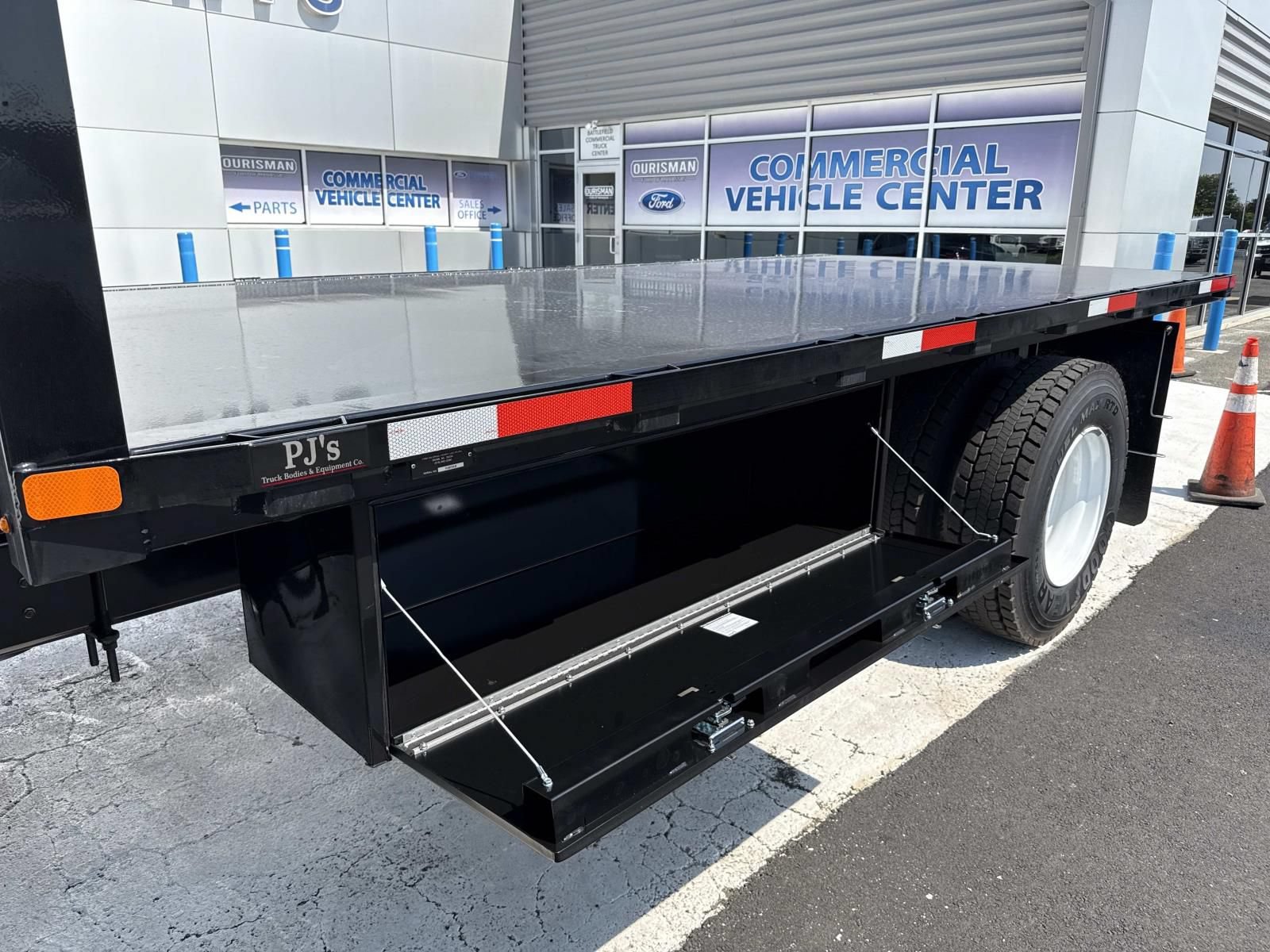New 2027 Ford F650 2WD Crew Cab Super Duty image 12