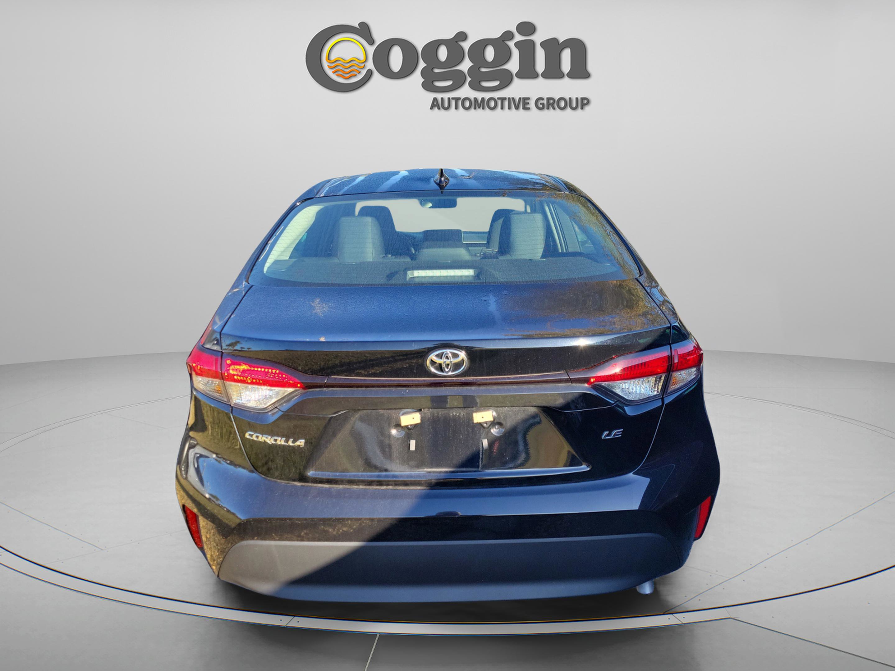 Certified 2025 Toyota Corolla LE image 2