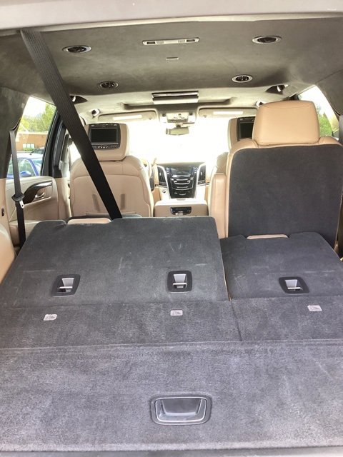 Used 2018 Cadillac Escalade Platinum image 13