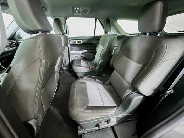 Used 2023 Ford Explorer XLT AWD/4WD image 31