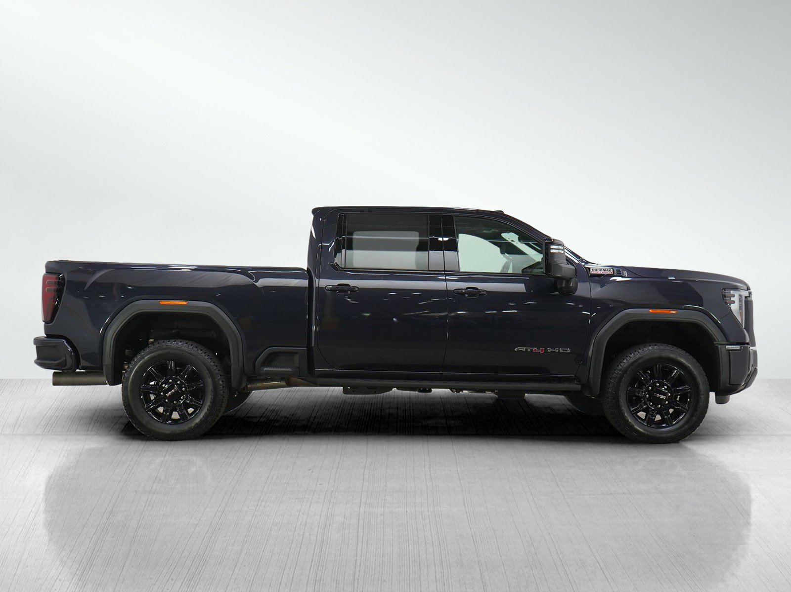 Used 2024 GMC Sierra 3500 AT4 w/ AT4 Premium Plus Package AWD/4WD image 6