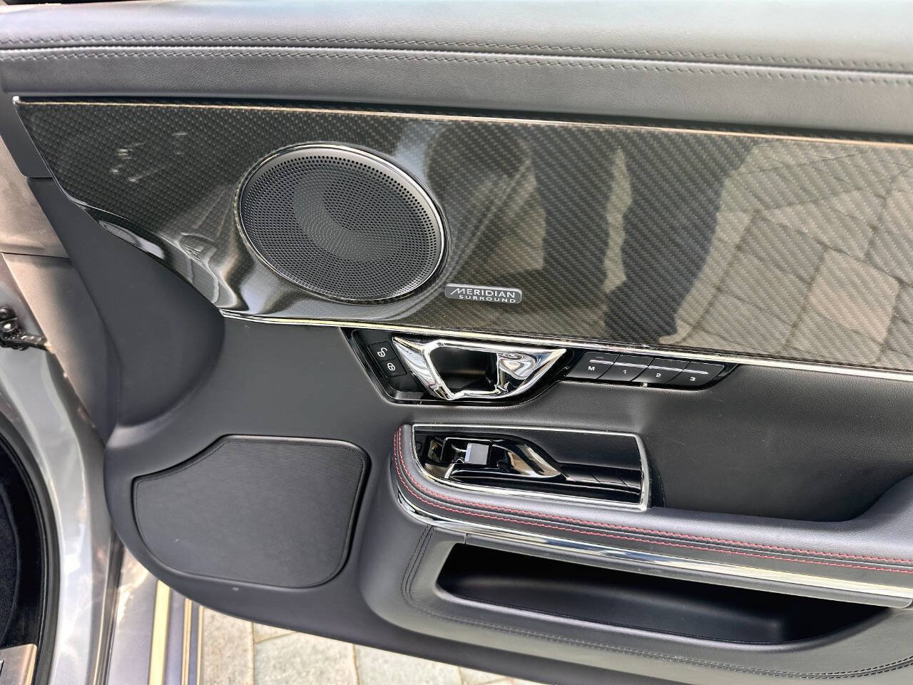 Used 2014 Jaguar XJ R LWB RWD image 64