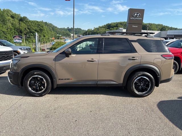 Used 2023 Nissan Pathfinder Rock Creek AWD/4WD image 2