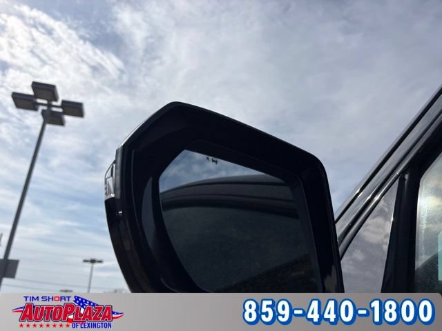 Used 2024 GMC Yukon AT4 w/ LPO, Floor Liner Package AWD/4WD image 14