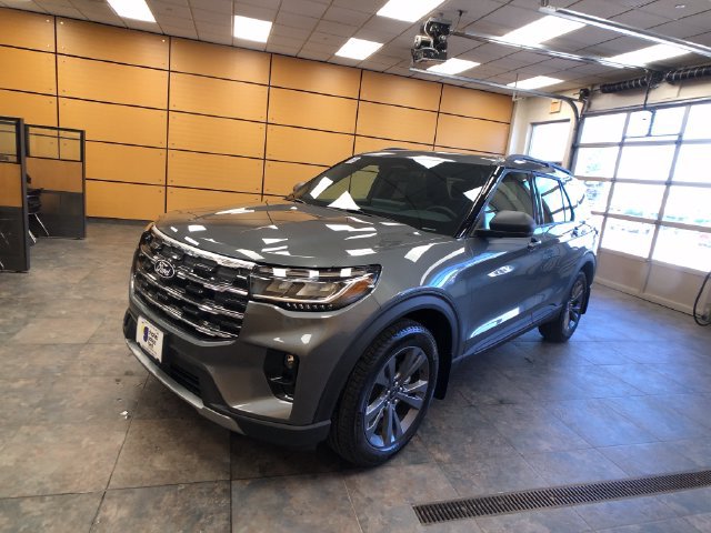 New 2027 Ford Explorer Active w/ Active Comfort Package AWD/4WD image 3