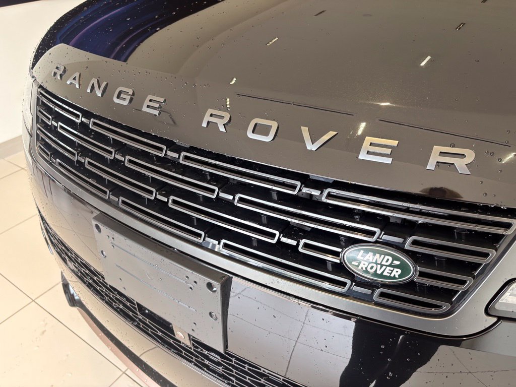 Used 2025 Land Rover Range Rover Sport Dynamic SE AWD/4WD image 10