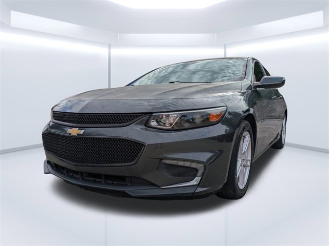 Used 2017 Chevrolet Malibu LT image 8