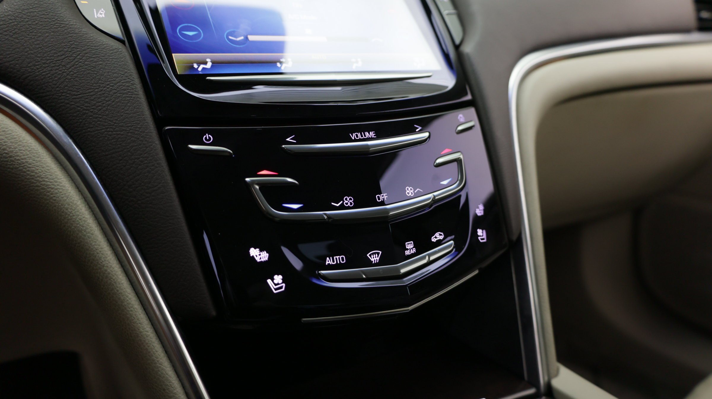 Used 2014 Cadillac XTS Luxury w/ Driver Awareness Package AWD/4WD image 19