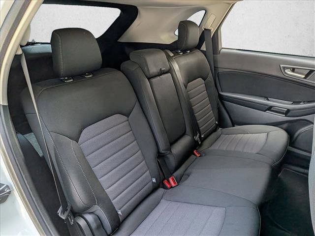 Used 2019 Ford Edge SE w/ SE Fleet Driver's Package FWD image 18