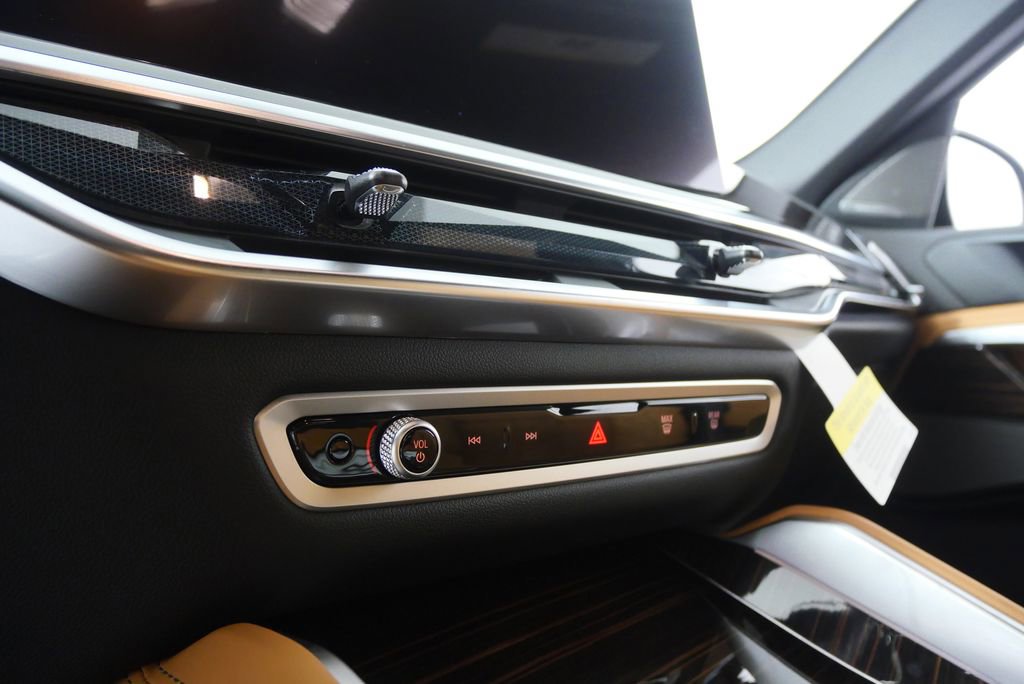 New 2026 BMW X6 xDrive40i w/ Executive Package image 21
