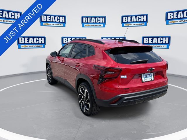 New 2026 Chevrolet Trax RS w/ Sunroof Package FWD image 6