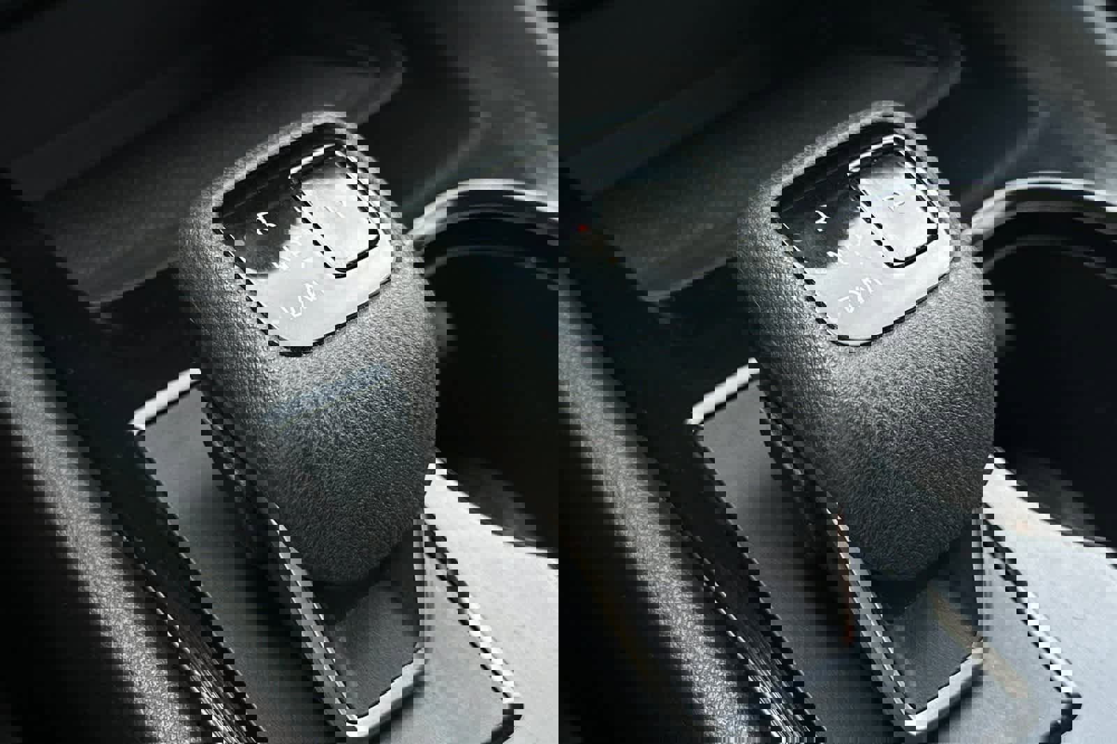 Used 2023 Nissan Rogue SV image 24