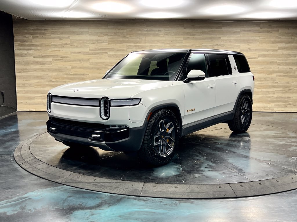 Used 2023 Rivian R1S Adventure Quad AWD/4WD image 5
